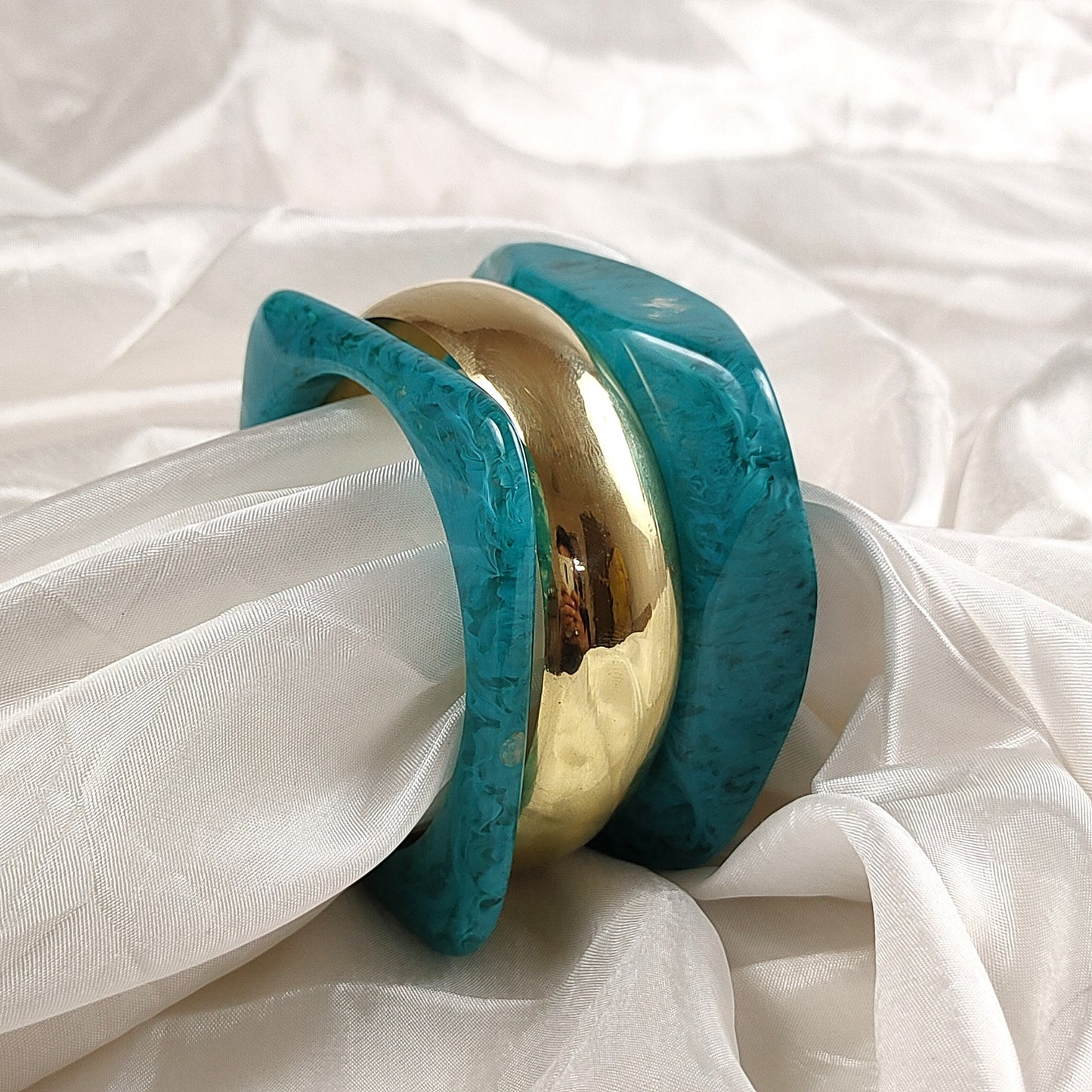 Women’s Gold Chunky Bangle Set – Premium Marbled Resin & Metal Designer Bracelets | Handmade Statement Bangles for Party, Festive & Western | Fashion Jewellery for Girls & Women